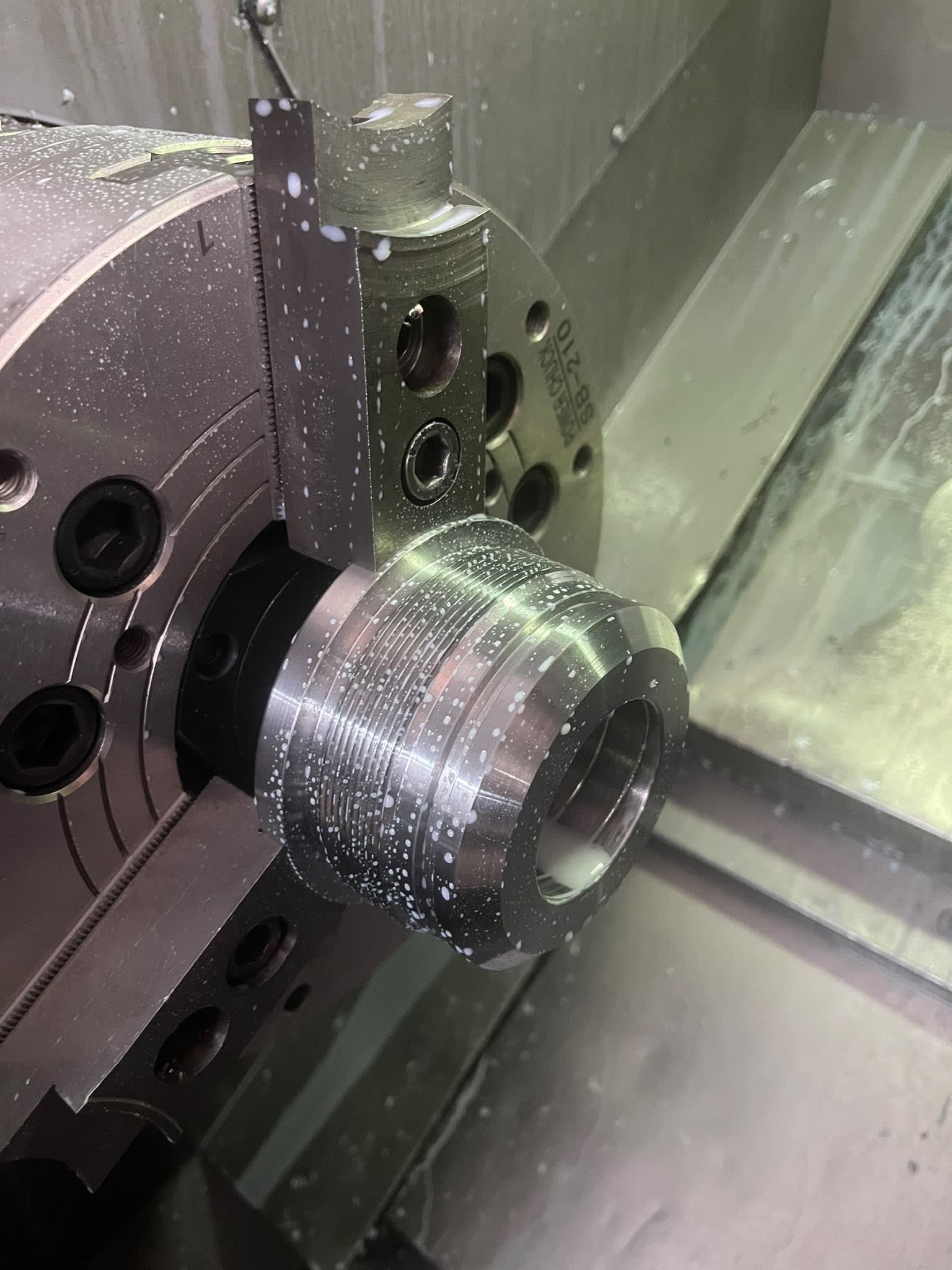 CNC tornada işleme